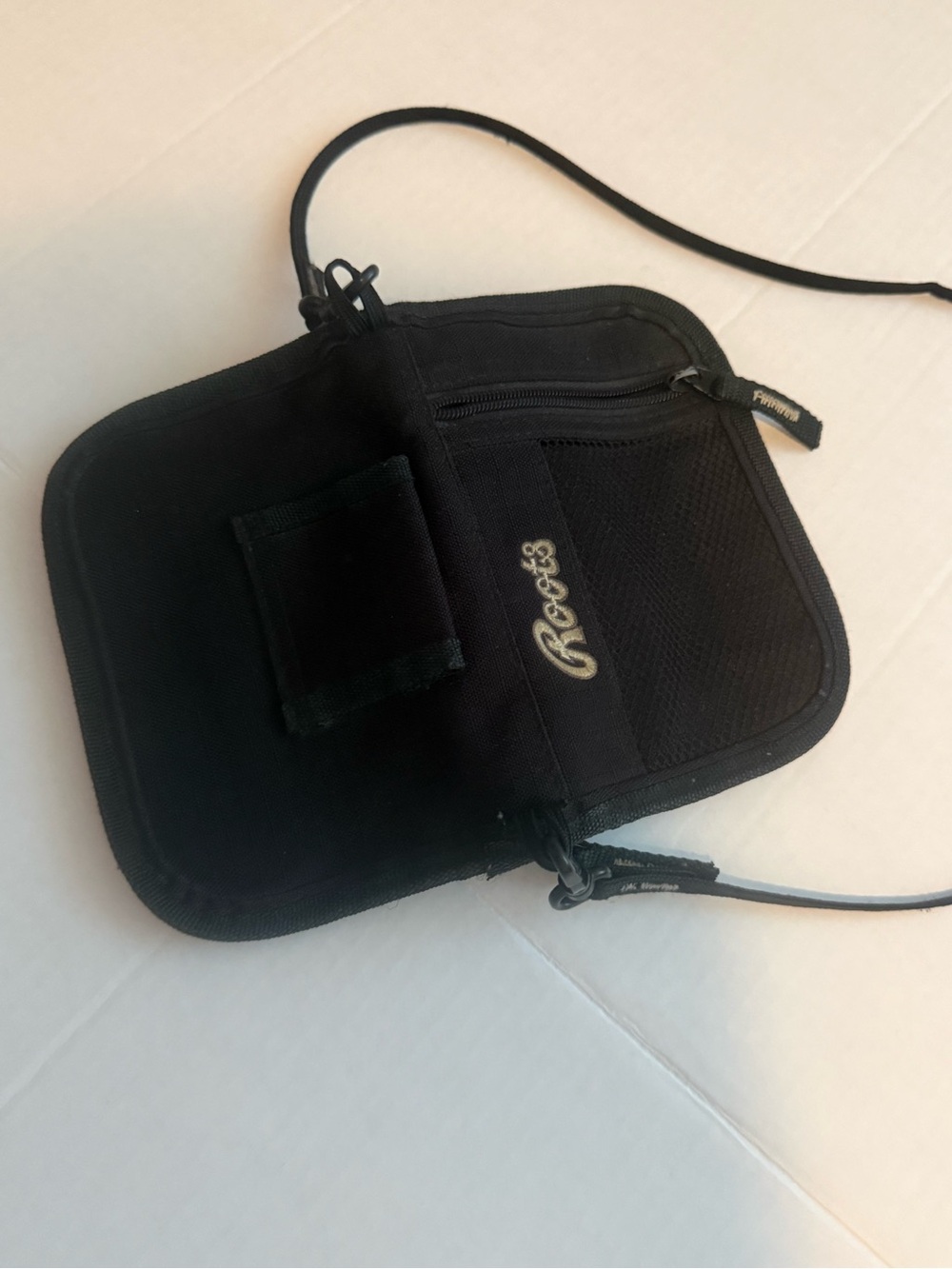 Roots Black Crossbody Bag with Adjustable Strap - Picture 4 of 6